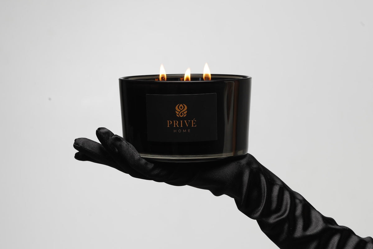 Black Wood <br> Luxury Scented Soy Candle 580 g